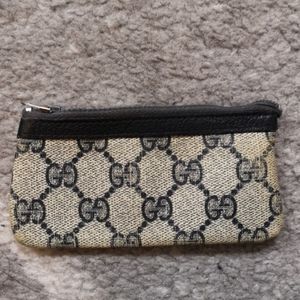 Gucci coin pouch